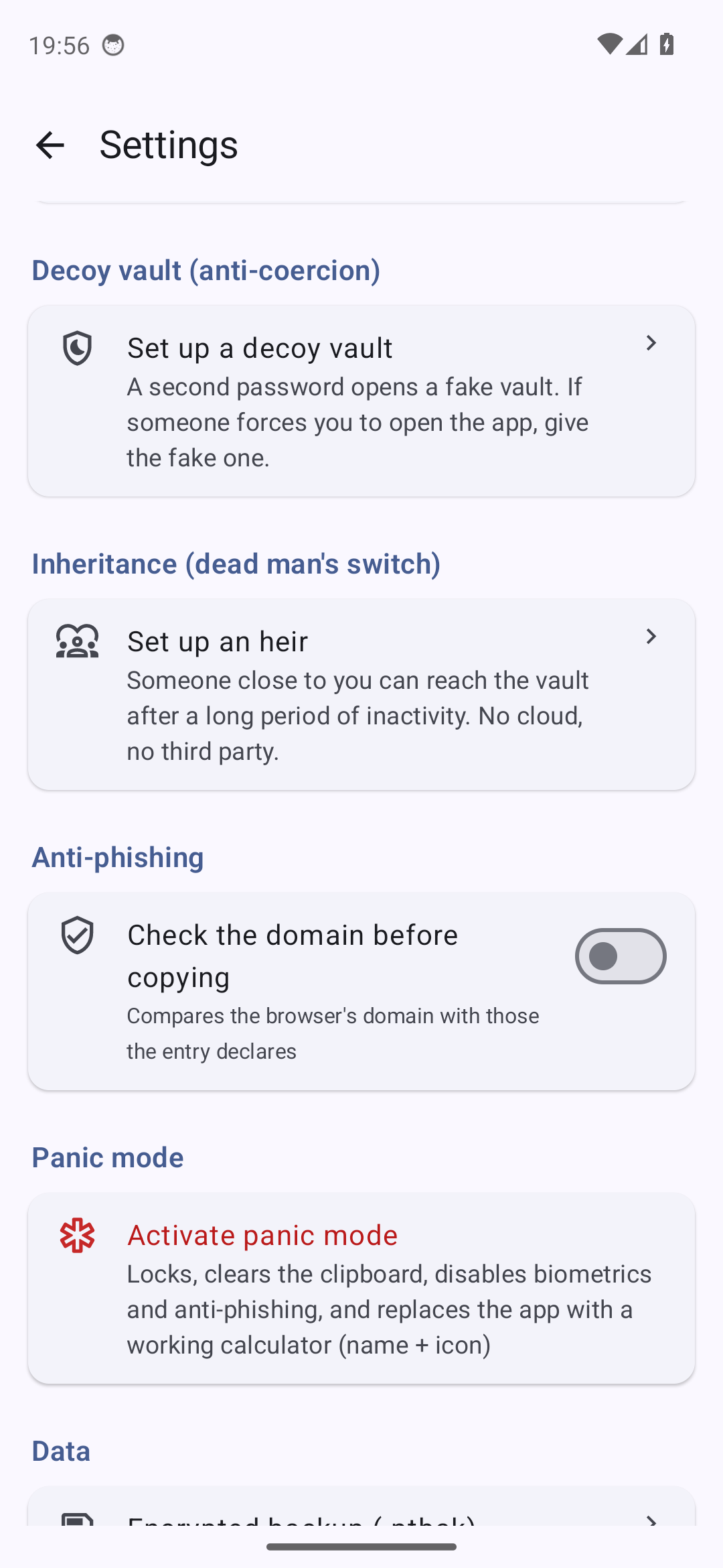 Pass Tech — settings: decoy vault, inheritance, anti-phishing, panic mode